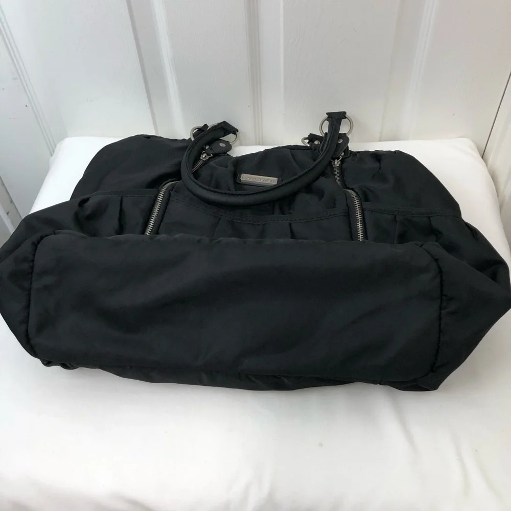 Carter's Nylon Black Multi Pocket Large Size Shoulder Diaper Bag & Changing Pad - Picture 10 of 16